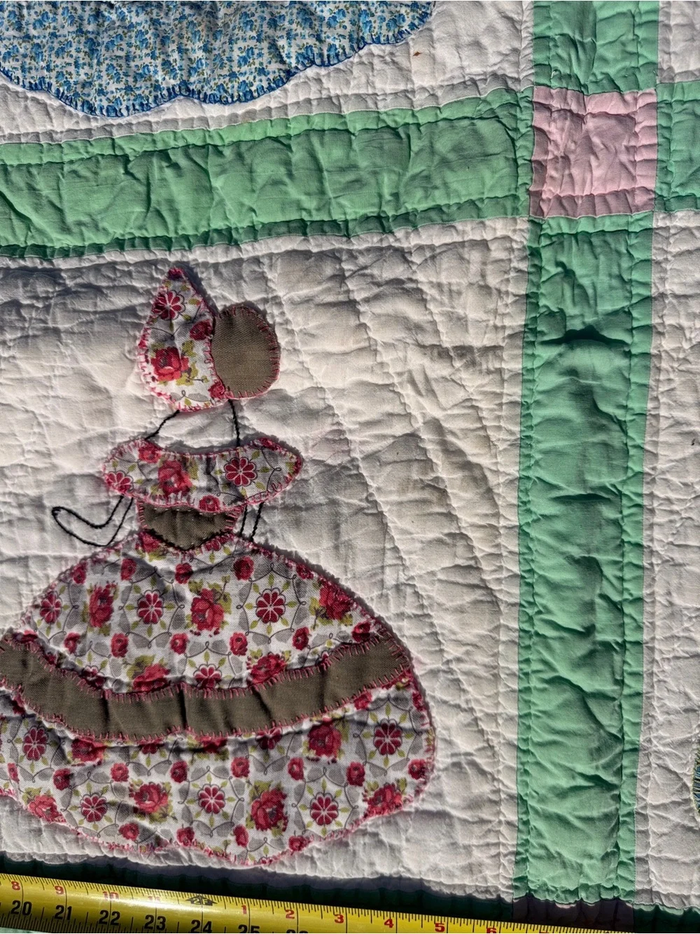 Vintage Antique Handmade Sunbonnet Sue Quilt Pastel Multicolor cottagecore